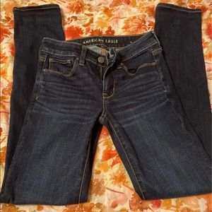 American Eagle Skinny Jeans. Lightly worn, like new.